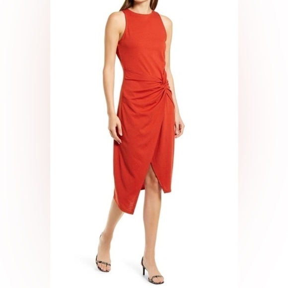 Chelsea28 Dresses & Skirts - CHELSEA 28/ SLEEVELESS TWIST DETAIL DRESS IN RED PERSIMMON